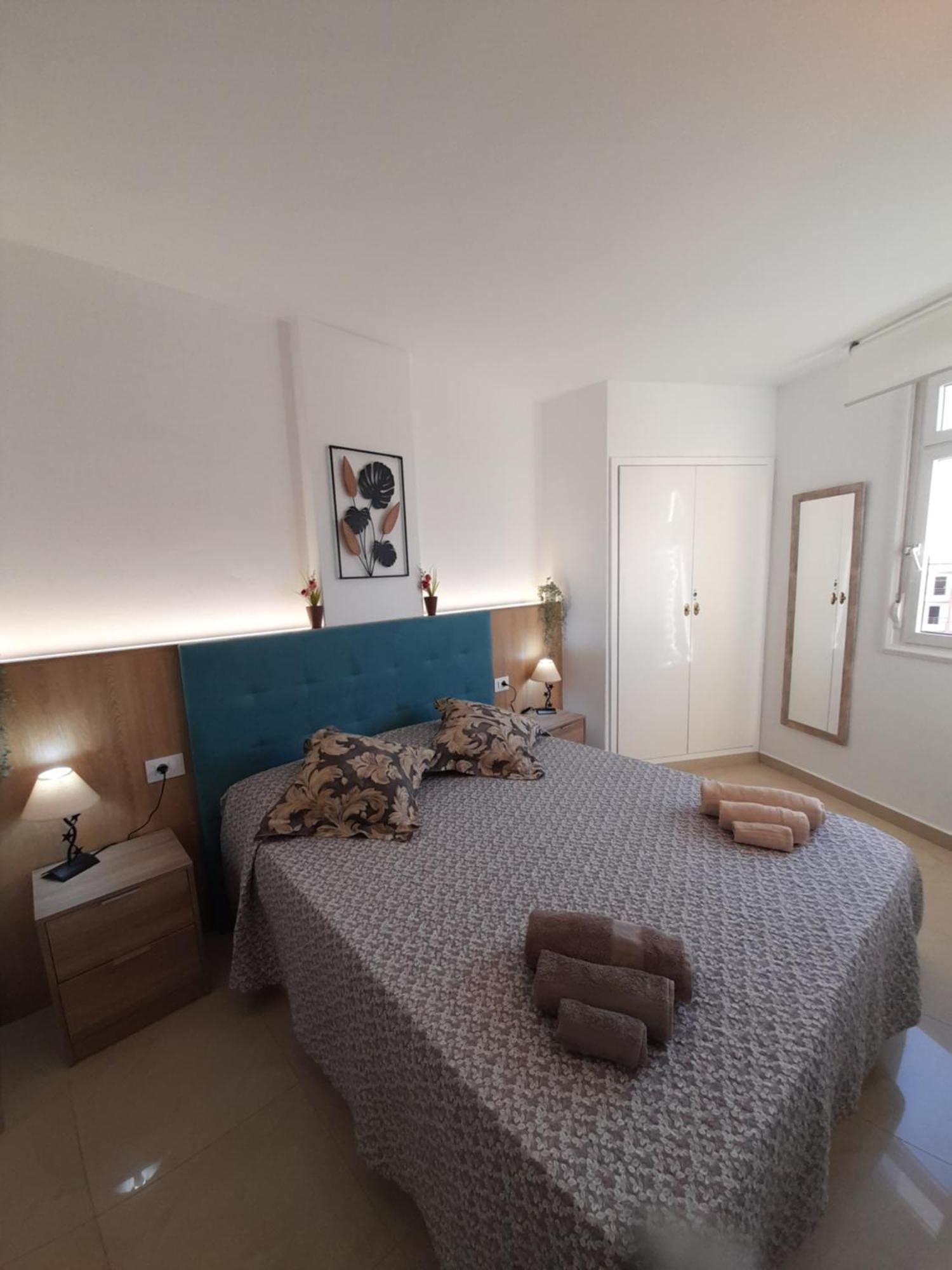 Ferienwohnung Luxory Dreamy Sunset, Seafront, Direct Access To The Promenade,Wifi,Pool,Free Parking Los Cristianos  Zimmer foto