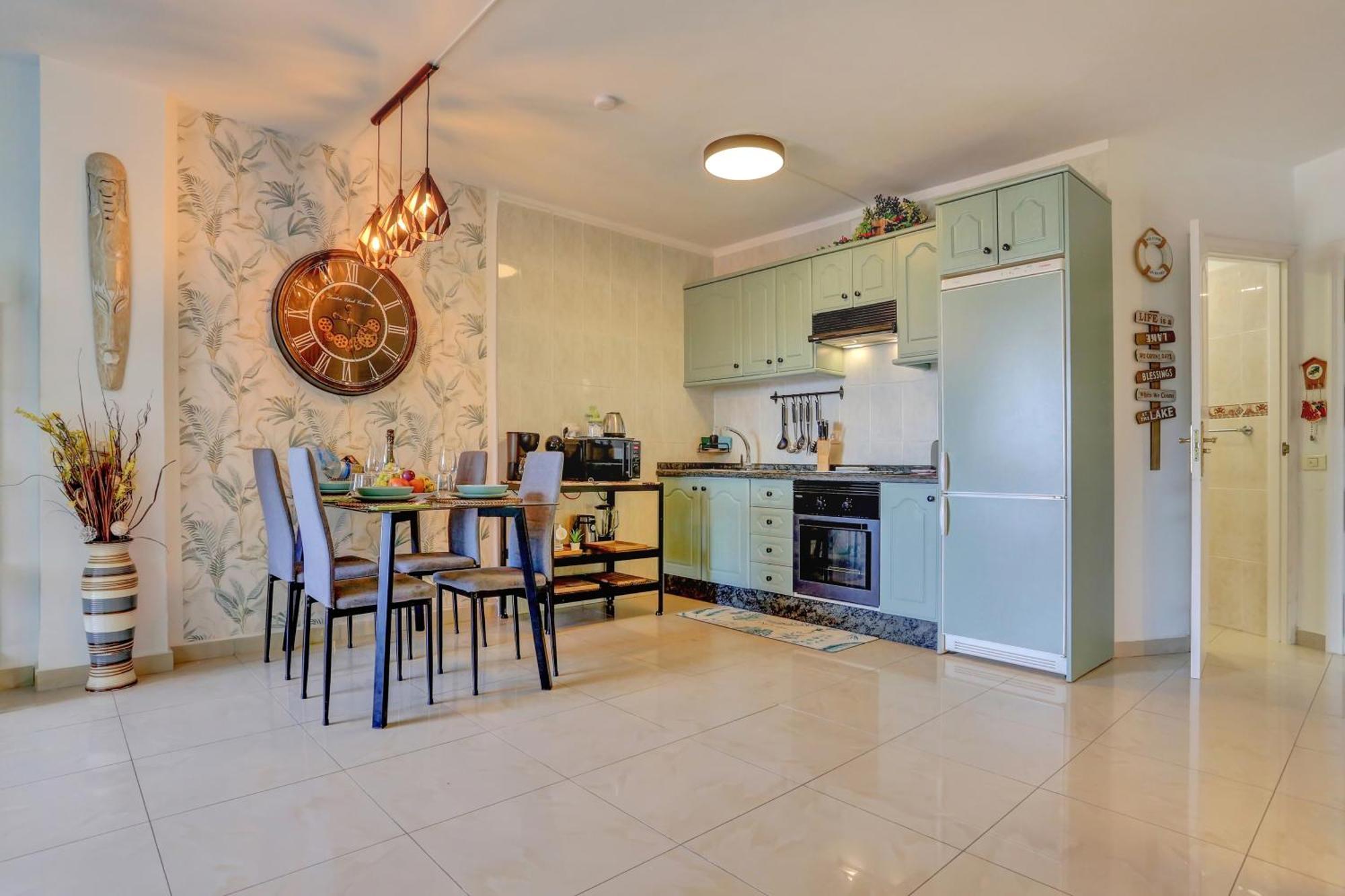 Ferienwohnung Luxory Dreamy Sunset, Seafront, Direct Access To The Promenade,Wifi,Pool,Free Parking Los Cristianos  Exterior foto