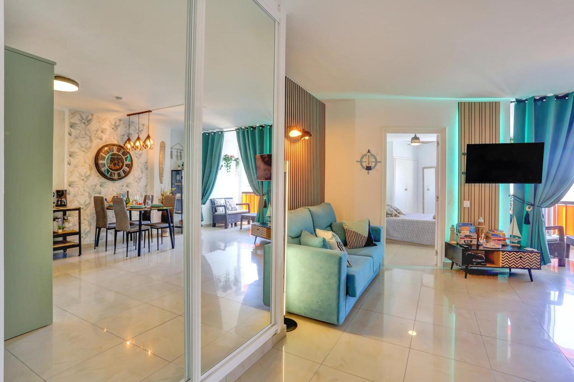 Ferienwohnung Luxory Dreamy Sunset, Seafront, Direct Access To The Promenade,Wifi,Pool,Free Parking Los Cristianos  Exterior foto