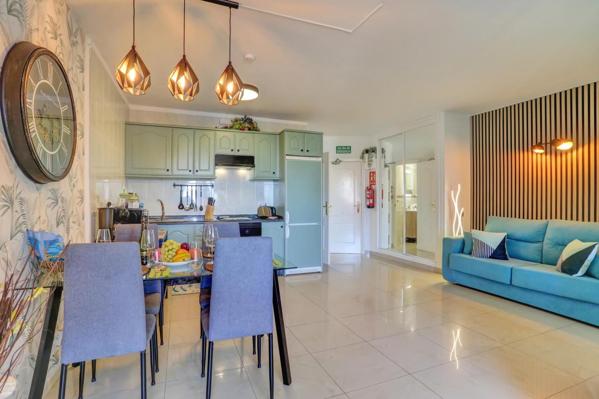 Ferienwohnung Luxory Dreamy Sunset, Seafront, Direct Access To The Promenade,Wifi,Pool,Free Parking Los Cristianos  Exterior foto